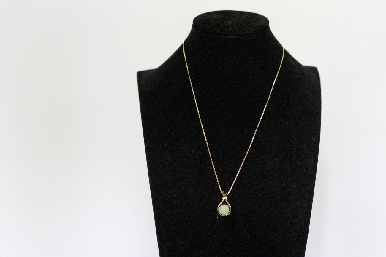Green Gold Pendant Necklace