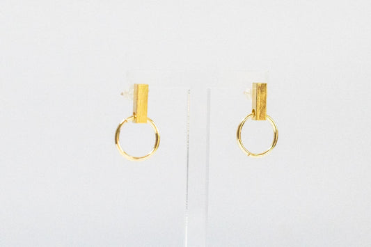 Minimal Gold Circle Earrings